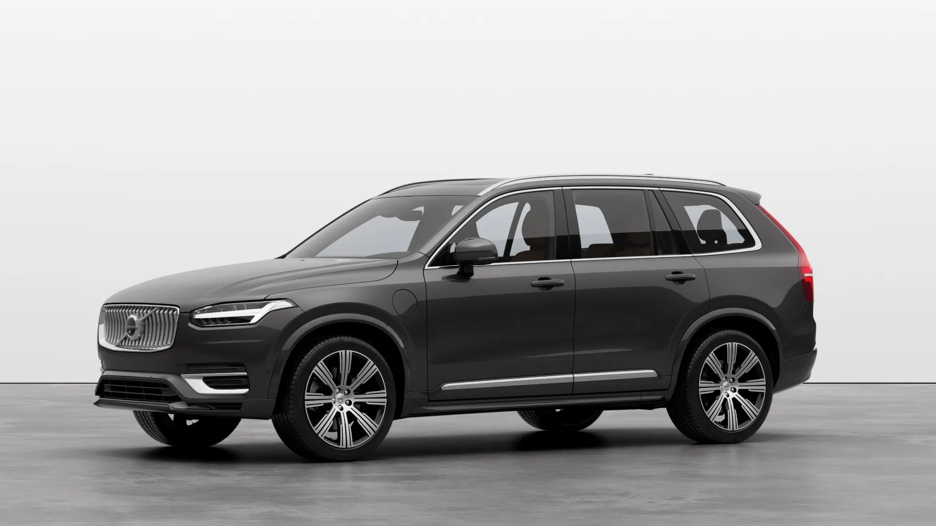 XC90 PLUG-IN HYBRID ULTRA (HYBRID SẠC NGOÀI)