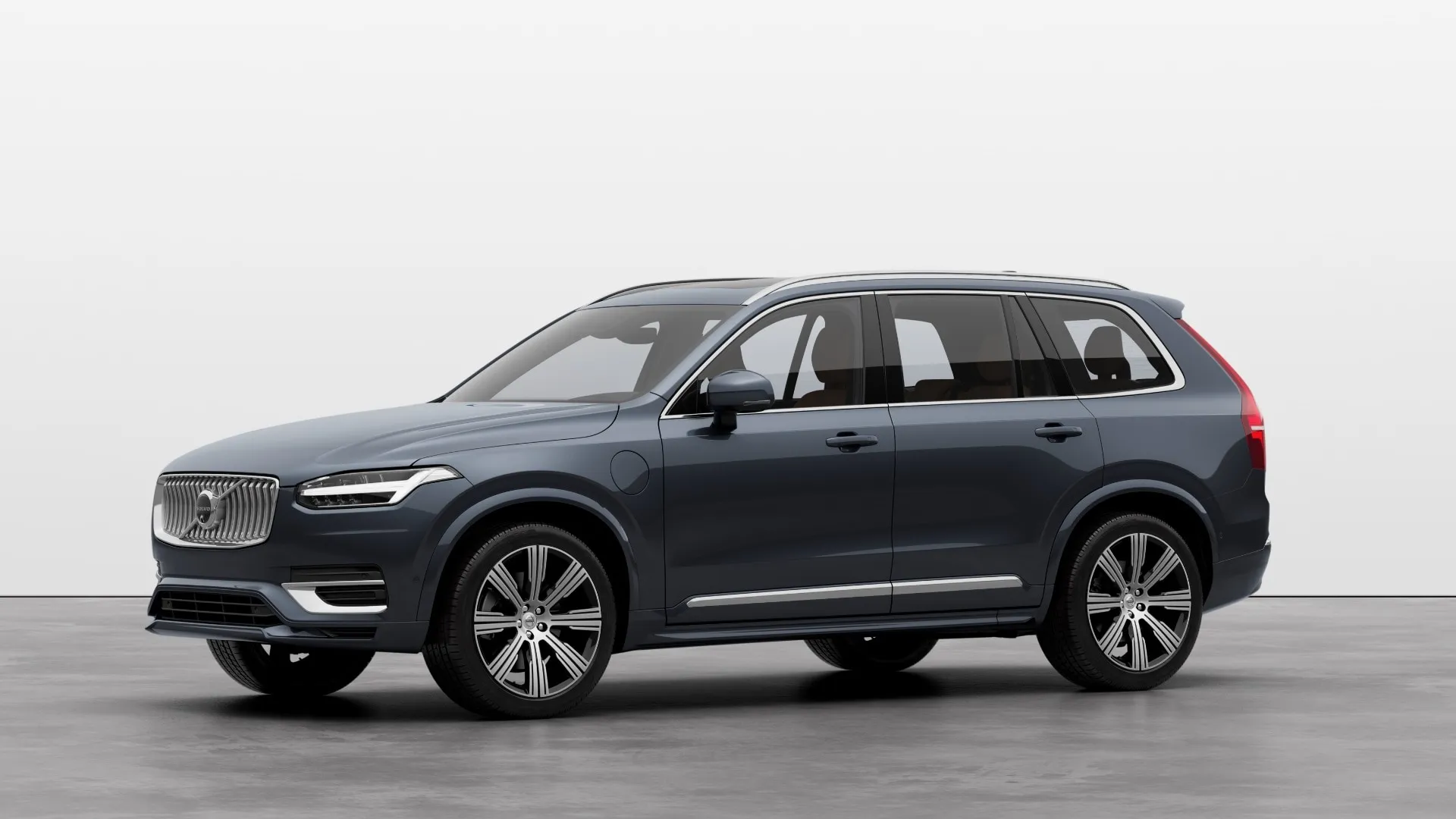 XC90 PLUG-IN HYBRID ULTRA (HYBRID SẠC NGOÀI)